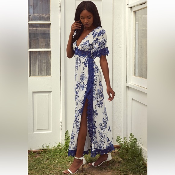 NWT Lulus sweeten the occasion blue floral lace short sleeve maxi dress size XS - Picture 2 of 14